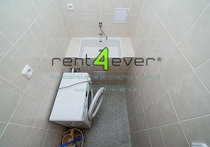 Pronájem bytu, Vršovice, Čeljabinská, 2+1, 66 m2, po rekonstrukci, cihla, balkon, výtah, zařízený, Rent4Ever.cz
