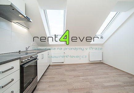 Pronájem bytu, Libuš, Nad šejdrem, 1+1 v RD, 30 m2, po rekonstrukci, cihla, nezařízený nábytkem, Rent4Ever.cz