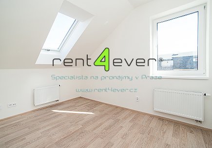 Pronájem bytu, Libuš, Nad šejdrem, 1+1 v RD, 30 m2, po rekonstrukci, cihla, nezařízený nábytkem, Rent4Ever.cz