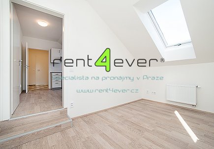 Pronájem bytu, Libuš, Nad šejdrem, 1+1 v RD, 30 m2, po rekonstrukci, cihla, nezařízený nábytkem, Rent4Ever.cz