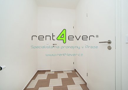 Pronájem bytu, Libuš, Nad šejdrem, 1+1 v RD, 30 m2, po rekonstrukci, cihla, nezařízený nábytkem, Rent4Ever.cz