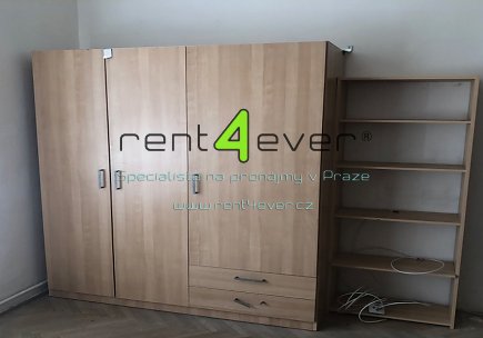 Pronájem bytu, Metro B Českomoravská, 1+1, 46 m2, cihla, patro na spaní, částečně zařízený nábytkem, Rent4Ever.cz