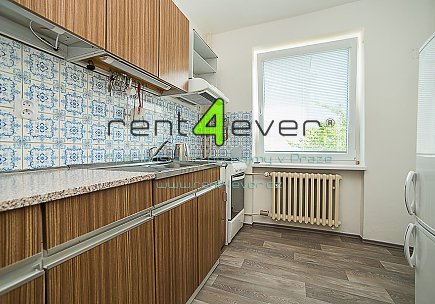 Pronájem bytu, Kobylisy, Přemyšlenská, 2+1, 57 m2, cihla, terasa, nezařízený nábytkem, Rent4Ever.cz