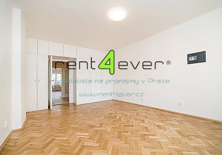 Pronájem bytu, Strašnice, U hranic, byt 2+kk ( 3+kk ) 66 m2, po kompletní rekonstrukci, nevybavený , Rent4Ever.cz