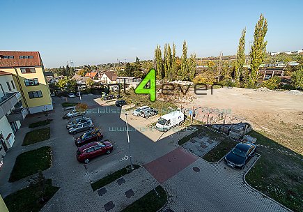 Pronájem bytu, Běchovice, Mladých Běchovic, 2+kk, 56 m2, novostavba, balkon, nezařízený nábytkem, Rent4Ever.cz