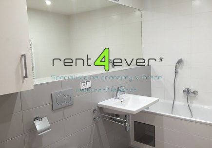 Pronájem bytu,  Liboc, Evropská, byt 1+kk, 33 m2, novostavba, sklep, výtah, bezbariérový, nezařízený, Rent4Ever.cz