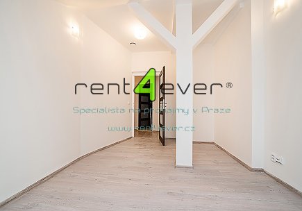 Pronájem bytu, Nové Město, Gorazdova, byt 3+kk, 105 m2, po rekonstrukci, klimatizace, komora, výtah, Rent4Ever.cz
