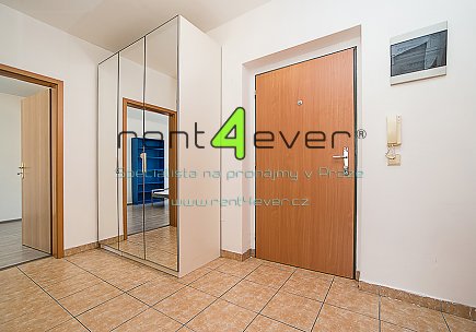 Pronájem bytu, Košíře, Pod školou, 2+kk, 50 m2, novostavba, balkon,  zařízený nábytkem, Rent4Ever.cz