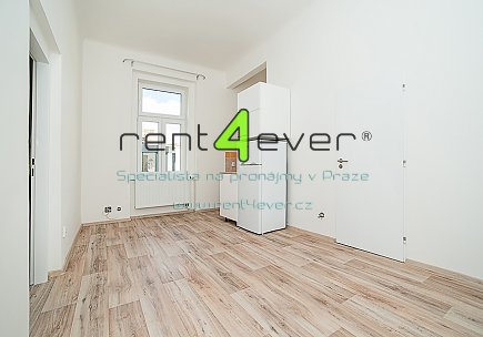Pronájem bytu, Nusle, Boleslavova, 2+kk, 36 m2, cihla, po celkové rekonstrukci, částečně zařízený, Rent4Ever.cz