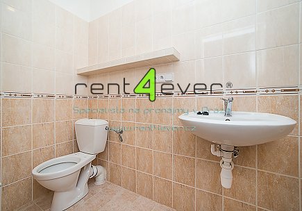 Pronájem bytu, Nusle, Boleslavova, 2+kk, 36 m2, cihla, po celkové rekonstrukci, částečně zařízený, Rent4Ever.cz