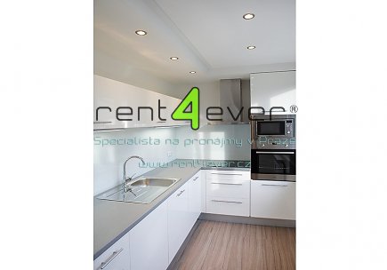 Pronájem bytu, Vokovice, Egyptská, 2+1, 52 m2, po rekonstrukci, výtah, sklep, balkon, nezařízený, Rent4Ever.cz