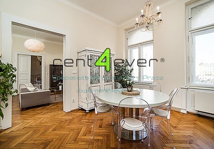Pronájem bytu, Malá Strana, Újezd, 3+1, 106 m2, cihla, po rekonstrukci, balkon, zařízený nábytkem , Rent4Ever.cz