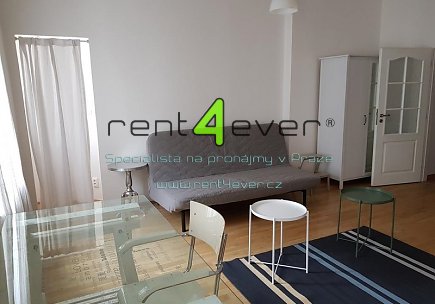 Pronájem bytu, Žižkov, Koněvova, 1+kk, 34 m2, cihla, po rekonstrukci, zařízený nábytkem, Rent4Ever.cz