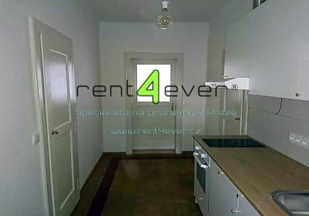 Pronájem bytu, Metro A Strašnická, ul. Za Poštou, 2+kk, 56 m2, cihla, po rekonstrukci, nezařízený, Rent4Ever.cz