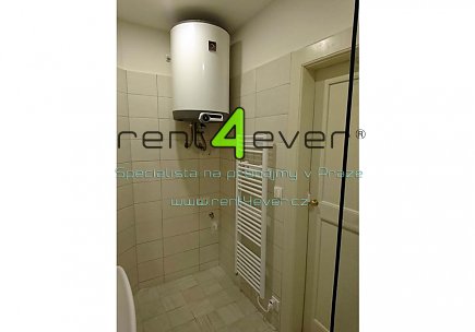 Pronájem bytu, Metro A Strašnická, ul. Za Poštou, 2+kk, 56 m2, cihla, po rekonstrukci, nezařízený, Rent4Ever.cz