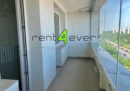 Pronájem bytu, Metro C Střížkov, ul. Vysočanská, 3+1, 80 m2, po rekonstrukci, výtah, část. vybavený , Rent4Ever.cz