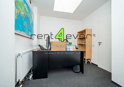 Pronájem bytu, Vinohrady, Bělehradská, byt 4+kk, 81 m2, cihla, nevybavený nábytkem, Rent4Ever.cz