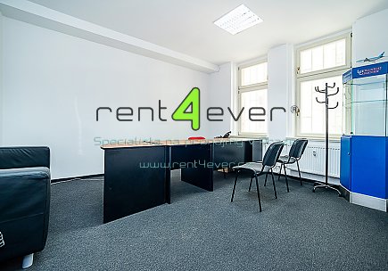 Pronájem bytu, Vinohrady, Bělehradská, byt 4+kk, 81 m2, cihla, nevybavený nábytkem, Rent4Ever.cz