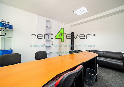 Pronájem bytu, Vinohrady, Bělehradská, byt 4+kk, 81 m2, cihla, nevybavený nábytkem, Rent4Ever.cz