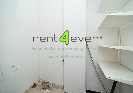 Pronájem bytu, Vinohrady, Bělehradská, byt 4+kk, 81 m2, cihla, nevybavený nábytkem, Rent4Ever.cz