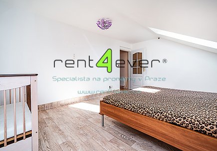 Pronájem bytu, Miškovice, Rychtáře Šimona, ŘRD, 4+1, 144 m2, terasa, zahrada, kryté parkovací stání, Rent4Ever.cz