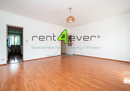 Pronájem bytu, Miškovice, Rychtáře Šimona, ŘRD, 4+1, 144 m2, terasa, zahrada, kryté parkovací stání, Rent4Ever.cz