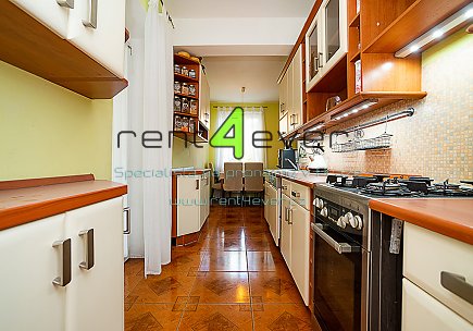 Pronájem bytu, Miškovice, Rychtáře Šimona, ŘRD, 4+1, 144 m2, terasa, zahrada, kryté parkovací stání, Rent4Ever.cz