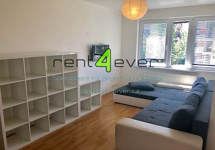 Pronájem bytu, Metro C Kobylisy, Ke Stírce, byt 2+kk, 54 m2, novostavba, 2x balkon, vybavený, Rent4Ever.cz
