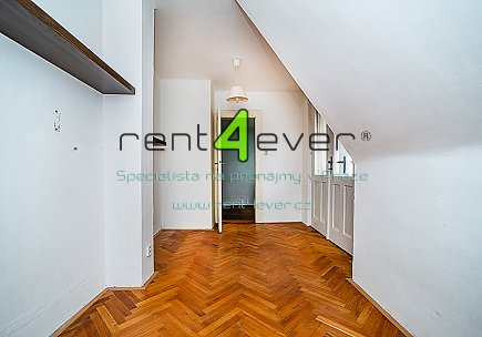 Pronájem bytu, Střešovice, Na dračkách, byt 4+1, 90 m2 ve vile, cihla, balkon, nevybavený nábytkem, Rent4Ever.cz