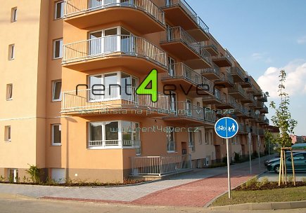 Pronájem bytu, Metro B Rajská zahrada, byt 1+kk, 30 m2, kompletně vybavený nábytkem, Rent4Ever.cz