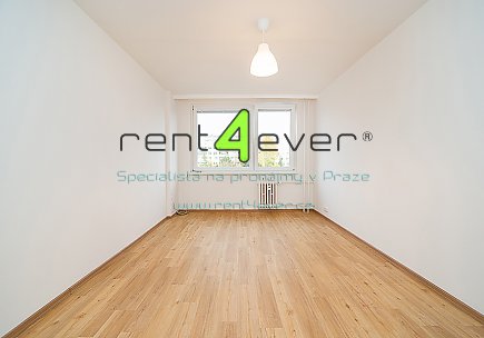 Pronájem bytu, Metro B Hůrka, Husníkova, byt 2+kk, 45 m2, po rekonstrukci, částečně vybavený , Rent4Ever.cz