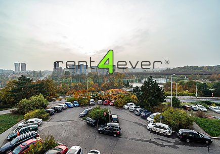 Pronájem bytu, Metro B Hůrka, Husníkova, byt 2+kk, 45 m2, po rekonstrukci, částečně vybavený , Rent4Ever.cz