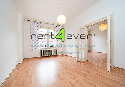 Pronájem bytu, Metro A Dejvická, byt 2+1, 86 m2, cihla, balkon, výtah, nevybavený nábytkem, Rent4Ever.cz
