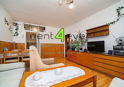 Pronájem bytu, Chodov, Podjavorinské, byt 3+kk, 62 m2, komora, vybavený starším nábytkem, Rent4Ever.cz