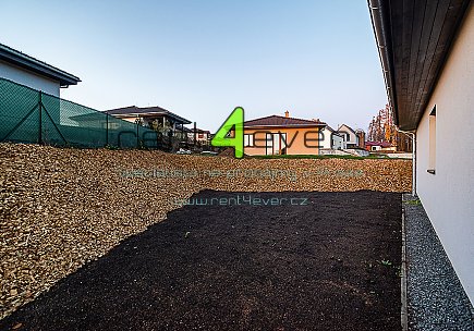 Pronájem bytu, Nová Ves pod Pleší, samostatný RD 4+kk, 114 m2, novostavba, zahrada, nezařízený, Rent4Ever.cz