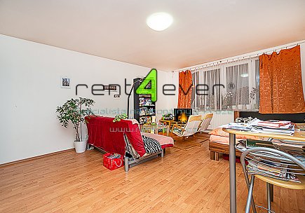 Pronájem bytu, Čimice, Křivenická, 1+kk, 45 m2, novostavba, sklep, komora, zahrada, nezařízený, Rent4Ever.cz