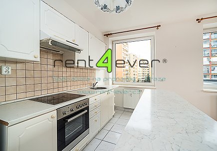 Pronájem bytu, Záběhlice, U Zahradního města, byt 3+1, 78 m2, balkon, garáž. stání, nevybavený, Rent4Ever.cz
