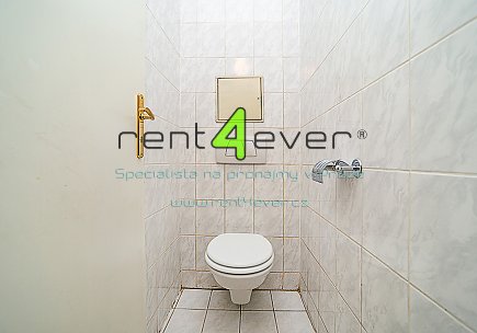 Pronájem bytu, Záběhlice, U Zahradního města, byt 3+1, 78 m2, balkon, garáž. stání, nevybavený, Rent4Ever.cz