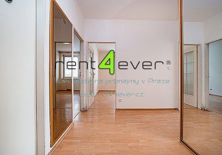 Pronájem bytu, Záběhlice, U Zahradního města, byt 3+1, 78 m2, balkon, garáž. stání, nevybavený, Rent4Ever.cz