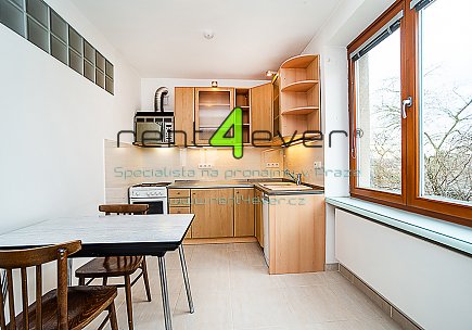 Pronájem bytu, Podolí, Kaplická, 2+kk, 60 m2, cihla, po rekonstrukci, balkon, sklep, vybavený, Rent4Ever.cz