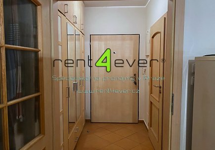 Pronájem bytu, Vysočany, Jana Přibíka, byt 1+kk, 33 m2, novostavba, výtah, vybavený nábytkem, Rent4Ever.cz