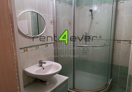 Pronájem bytu, Vysočany, Jana Přibíka, byt 1+kk, 33 m2, novostavba, výtah, vybavený nábytkem, Rent4Ever.cz