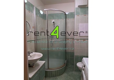 Pronájem bytu, Vysočany, Jana Přibíka, byt 1+kk, 33 m2, novostavba, výtah, vybavený nábytkem, Rent4Ever.cz