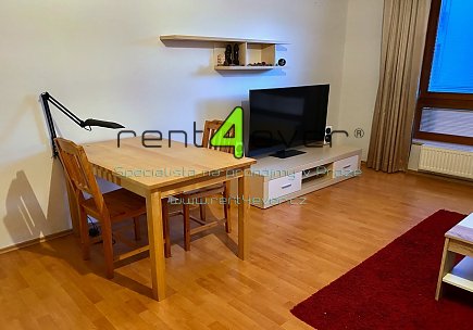 Pronájem bytu, Vysočany, Jana Přibíka, byt 1+kk, 33 m2, novostavba, výtah, vybavený nábytkem, Rent4Ever.cz