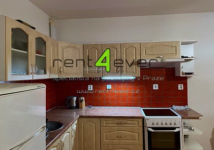 Pronájem bytu, Vysočany, Jana Přibíka, byt 1+kk, 33 m2, novostavba, výtah, vybavený nábytkem, Rent4Ever.cz