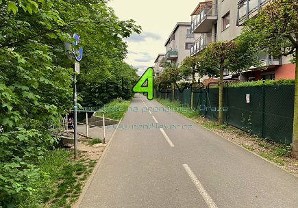 Pronájem bytu, Vysočany, Jana Přibíka, byt 1+kk, 33 m2, novostavba, výtah, vybavený nábytkem, Rent4Ever.cz