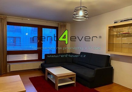 Pronájem bytu, Vysočany, Jana Přibíka, byt 1+kk, 33 m2, novostavba, výtah, vybavený nábytkem, Rent4Ever.cz