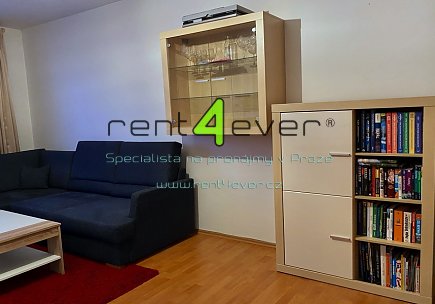 Pronájem bytu, Vysočany, Jana Přibíka, byt 1+kk, 33 m2, novostavba, výtah, vybavený nábytkem, Rent4Ever.cz