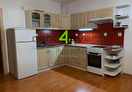 Pronájem bytu, Vysočany, Jana Přibíka, byt 1+kk, 33 m2, novostavba, výtah, vybavený nábytkem, Rent4Ever.cz