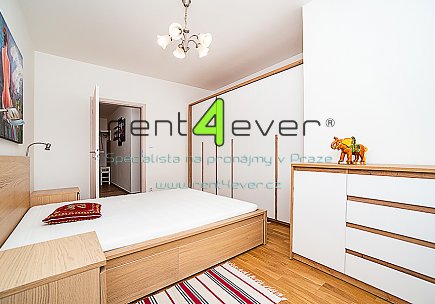 Pronájem bytu, Sobín, Ke Zličínu, byt 2+kk, 60 m2, novostavba, balkon, garáž. stání, vybavený , Rent4Ever.cz